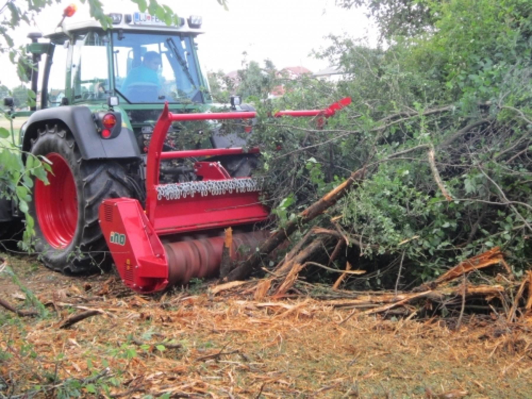INO FORST erdészeti mulcsozó