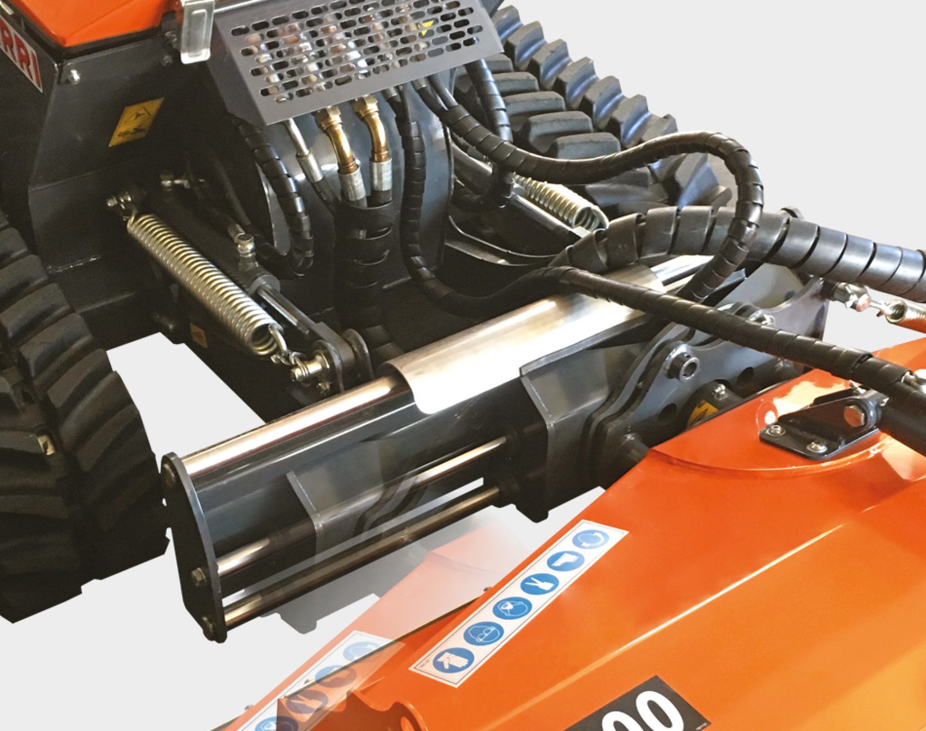 Ferri távirányítós robot fűnyíró mulcsozó bozót irtó ipari