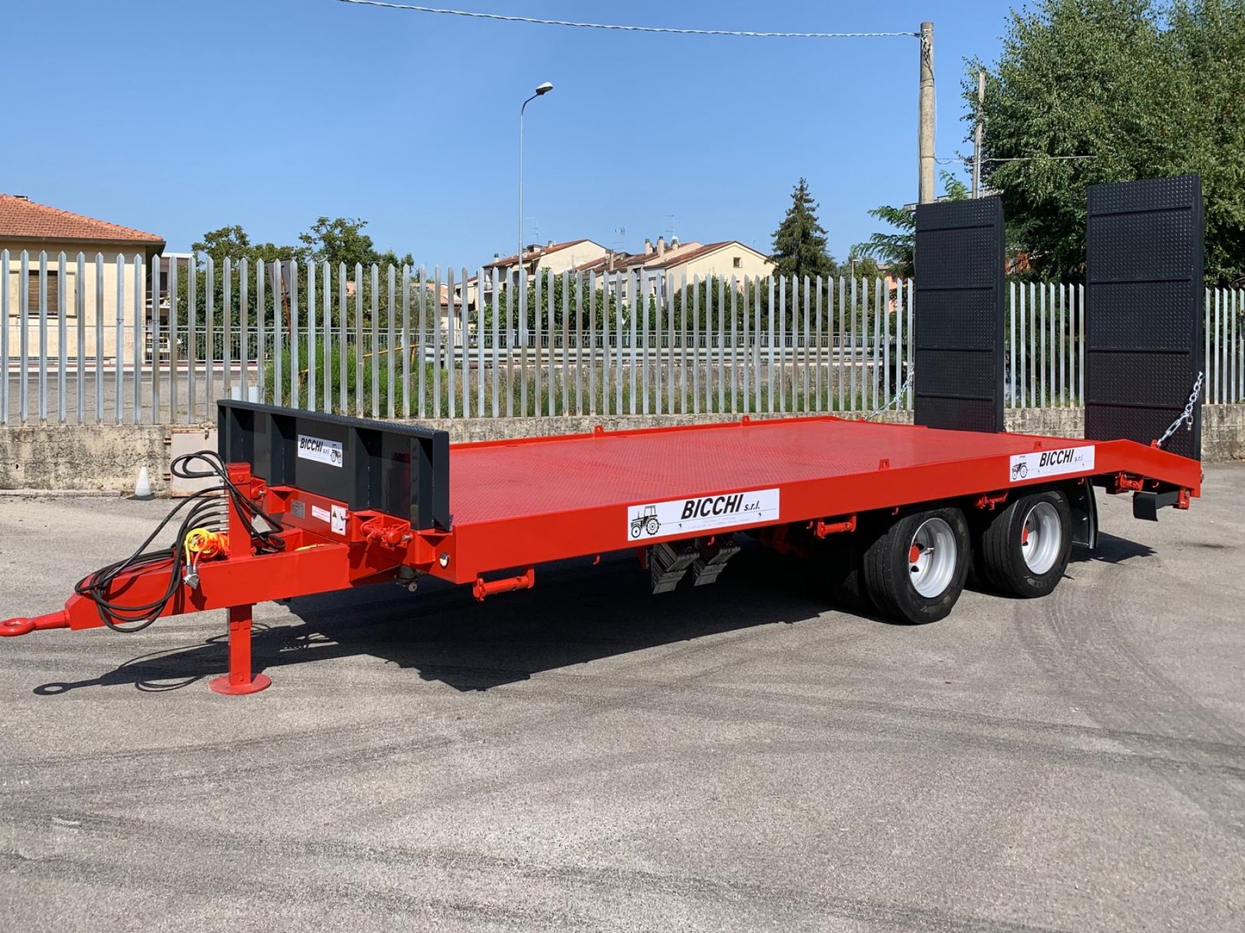 Gépszállító tréler tandemkerekes