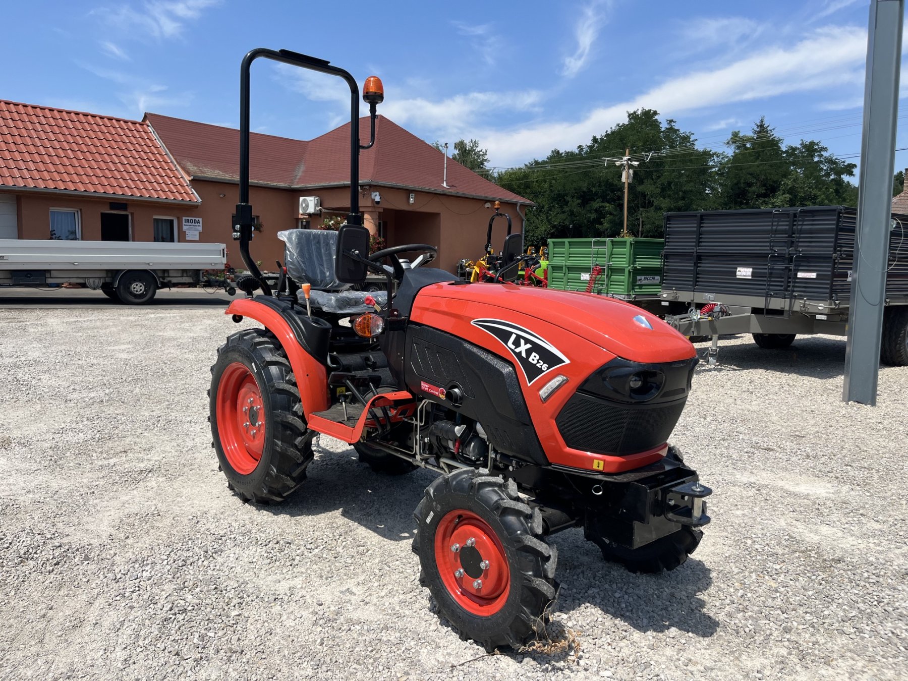 Land x B2 pro traktor
