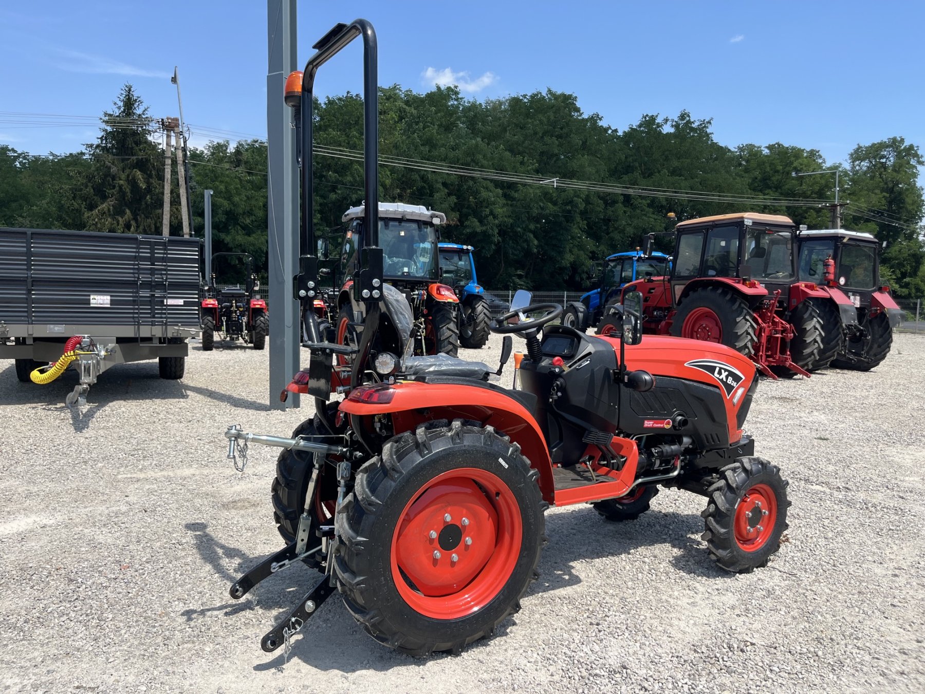 Land x B2 pro traktor