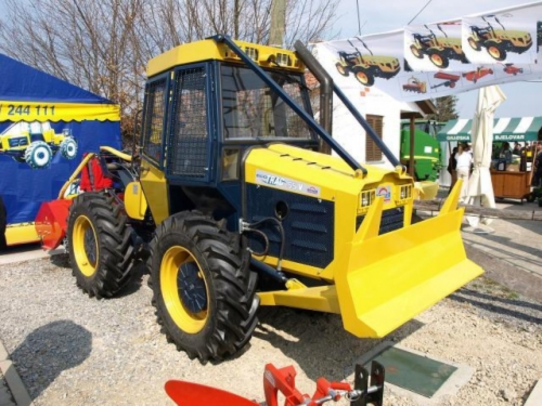 Hittner ECOTRAC 55V erdészeti traktor