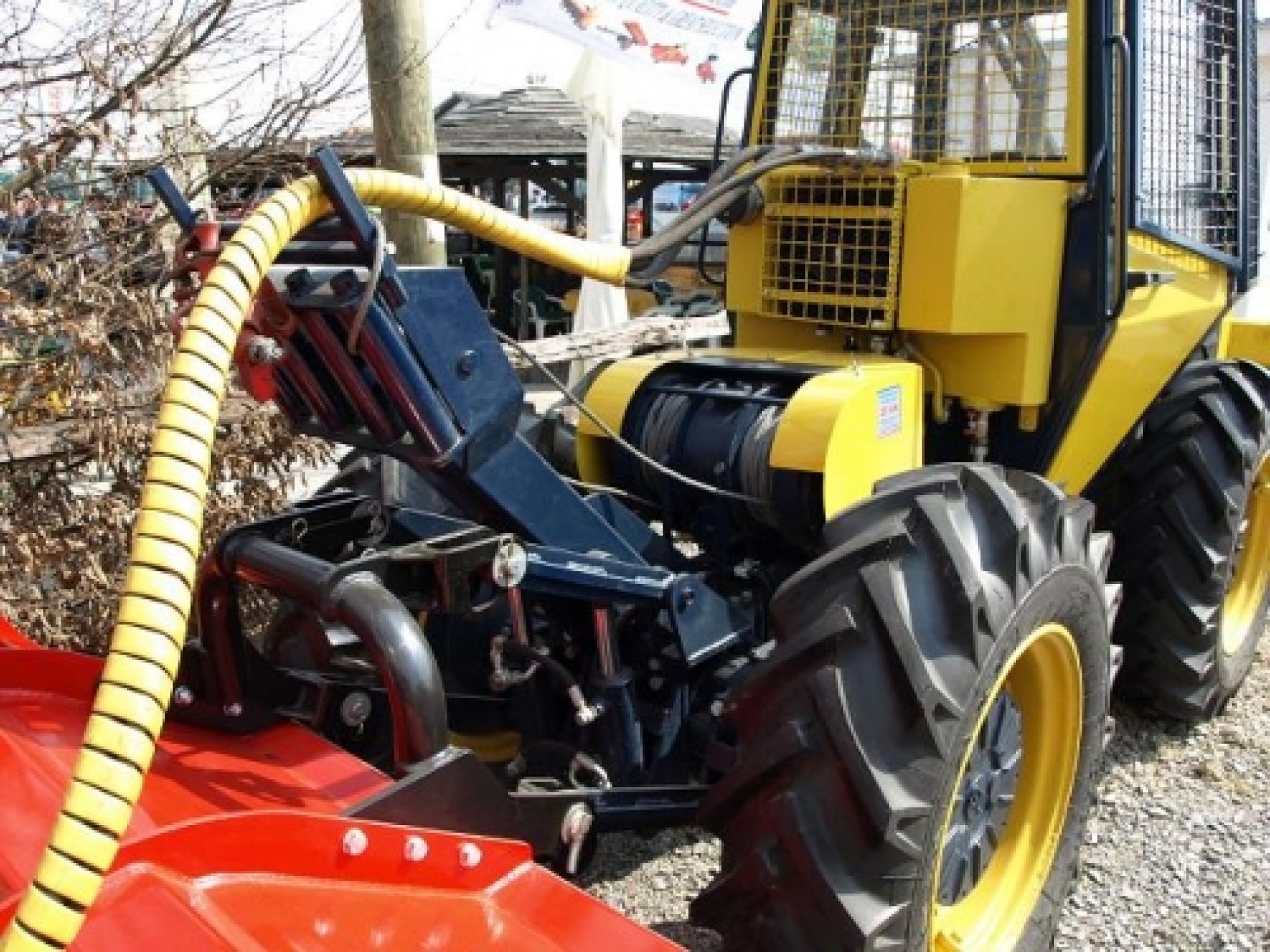 Hittner ECOTRAC 55V erdészeti traktor