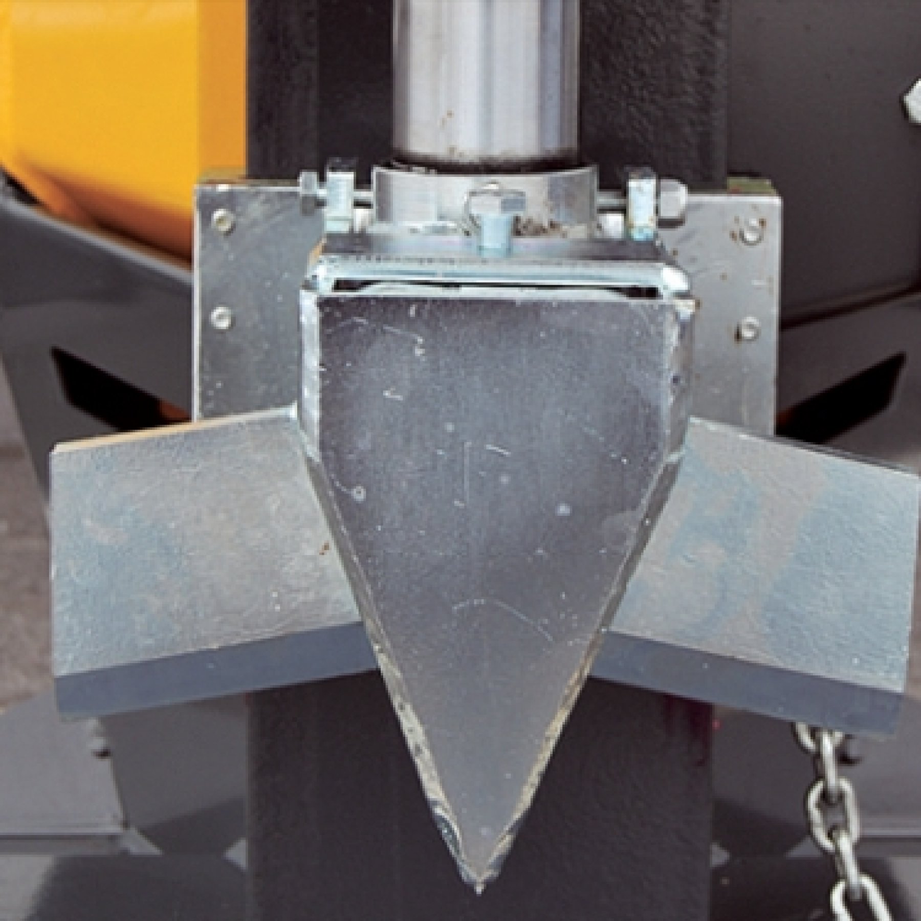 Fahasító TITANIUM 18 20 25 tonna hasítóerő