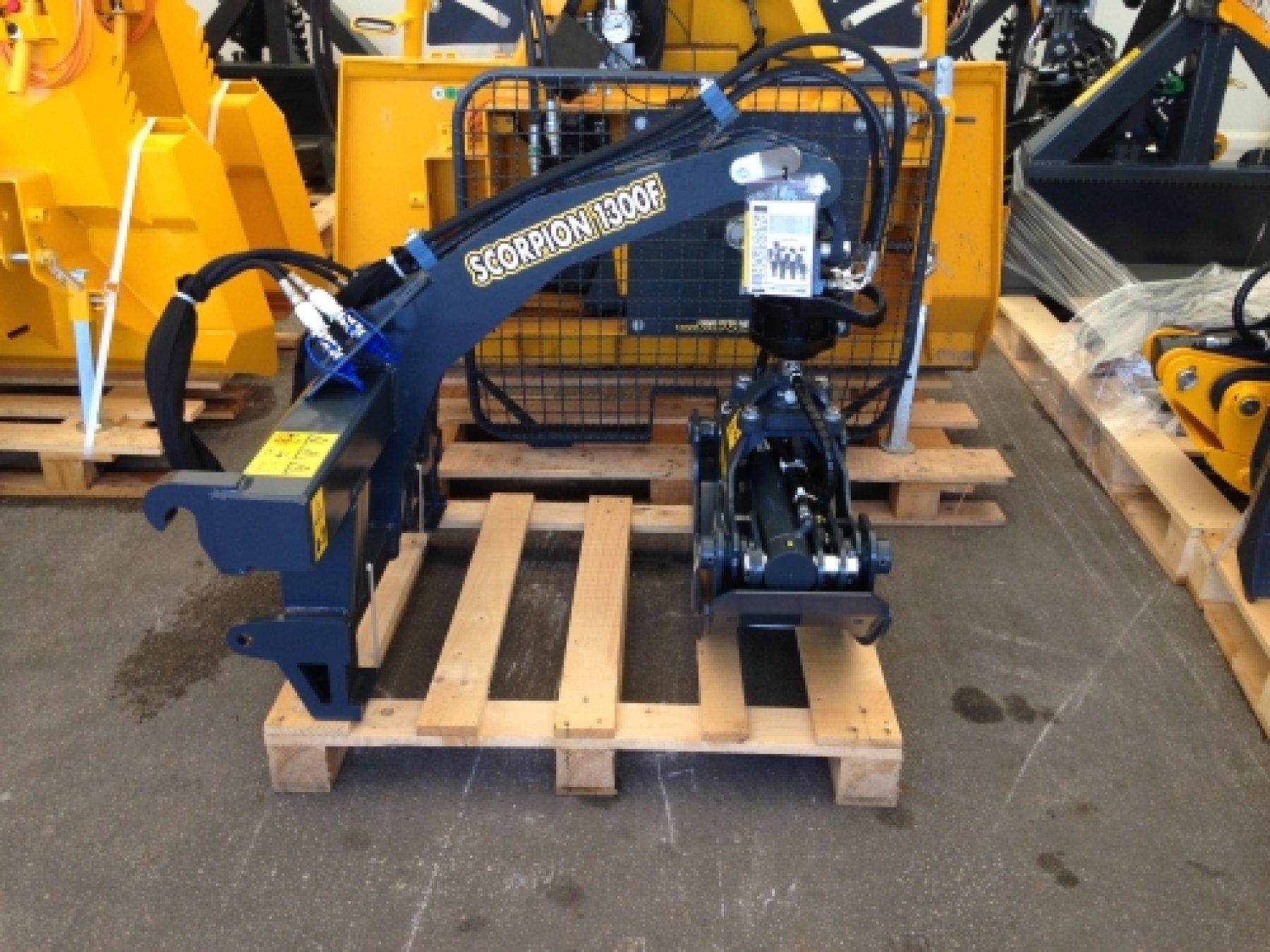 Scorpion FIX rönkfogó, csipegető