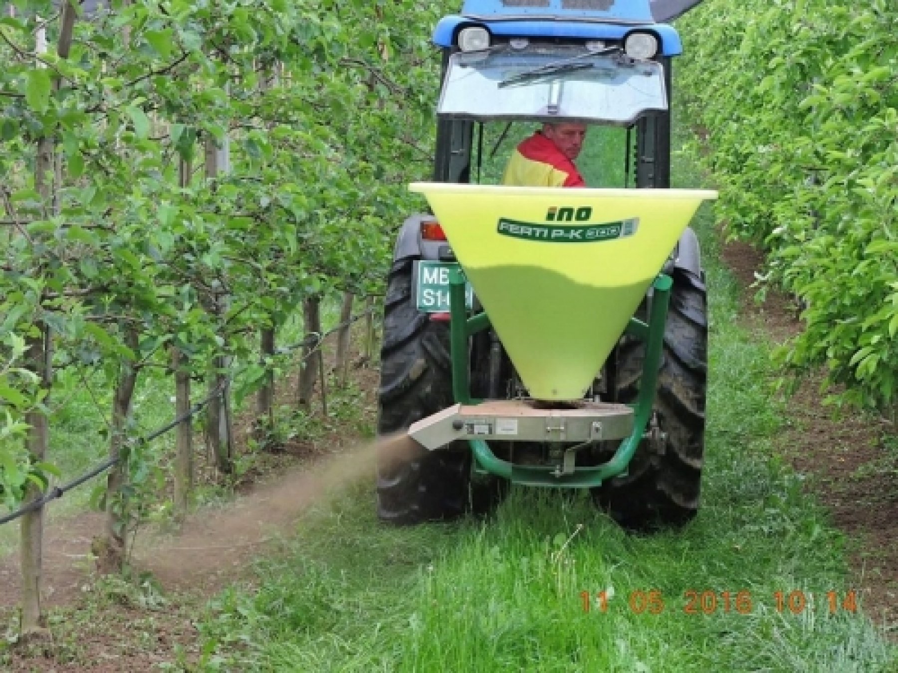 FERTI P-K 400-500 műtrágya- és sószóró