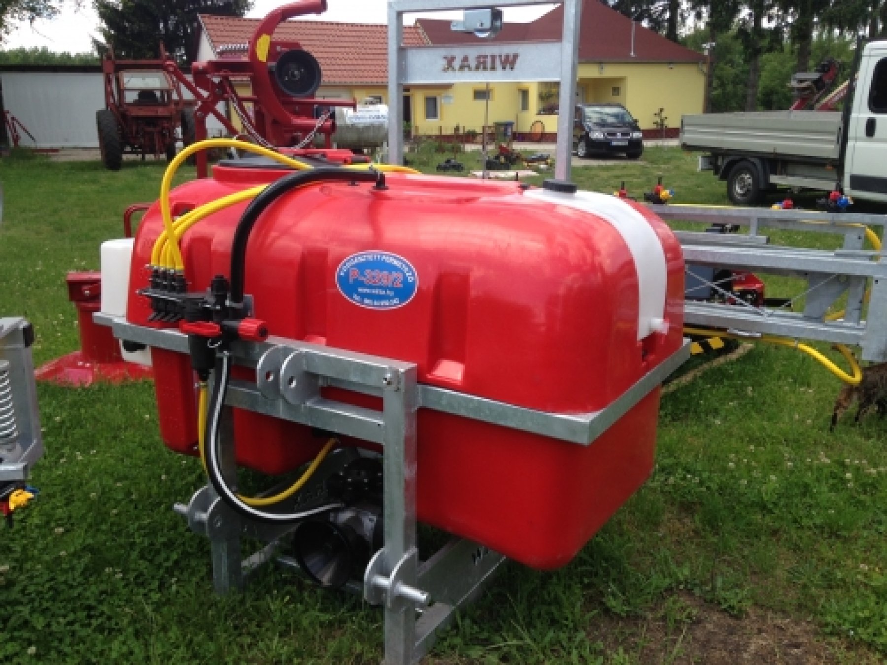 Permetezőgép vegyszerező szántóföldi 200-800 liter