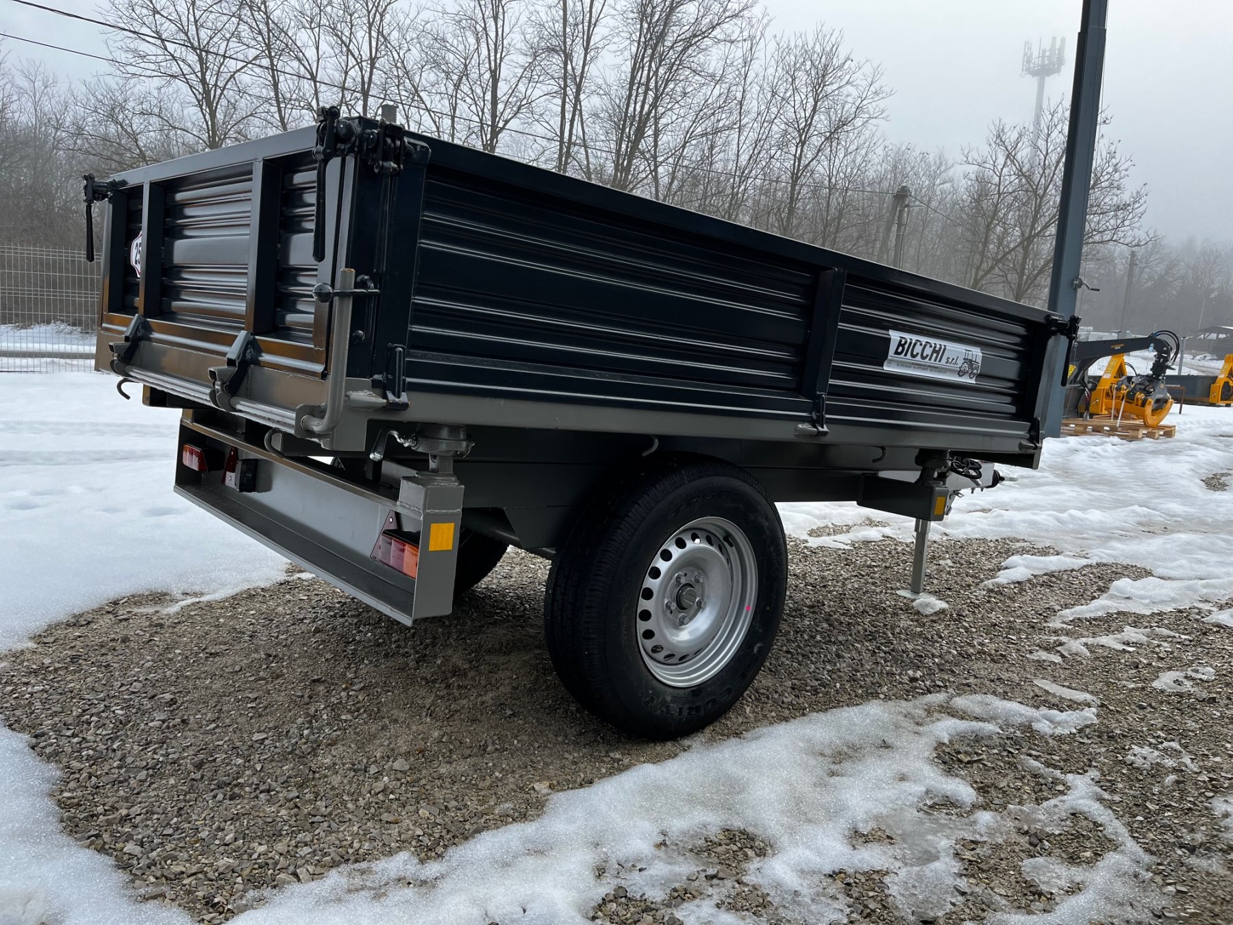 Bicchi egytengelyes pótkocsi