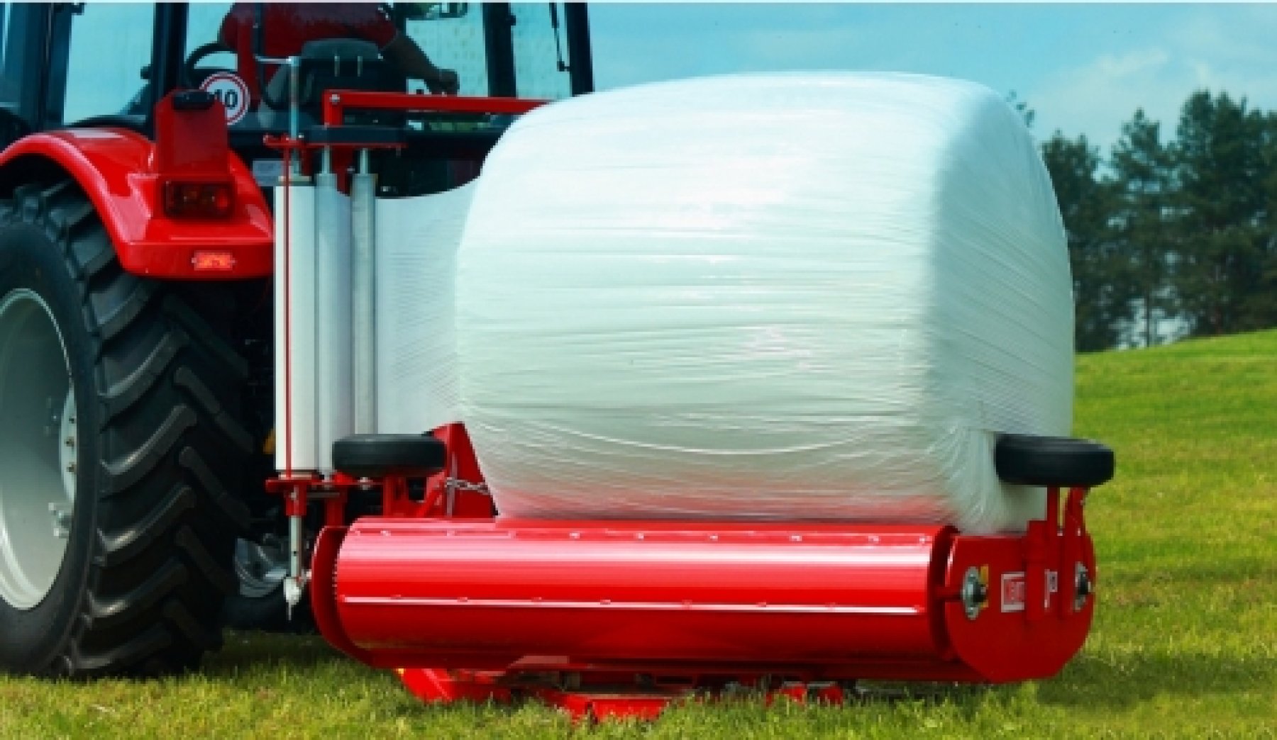 Z-560 Bálafóliázó függesztett