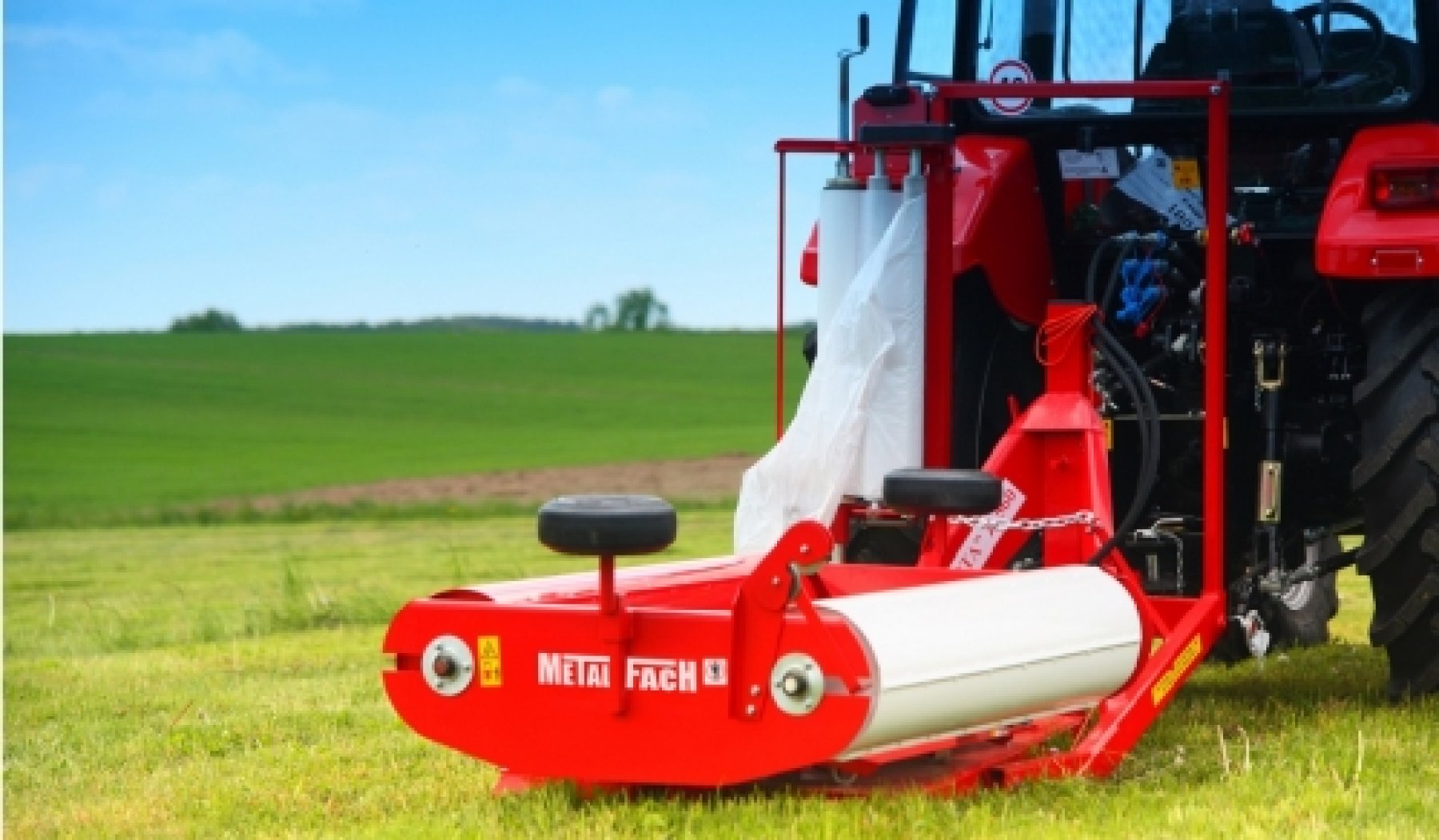 Z-560 Bálafóliázó függesztett