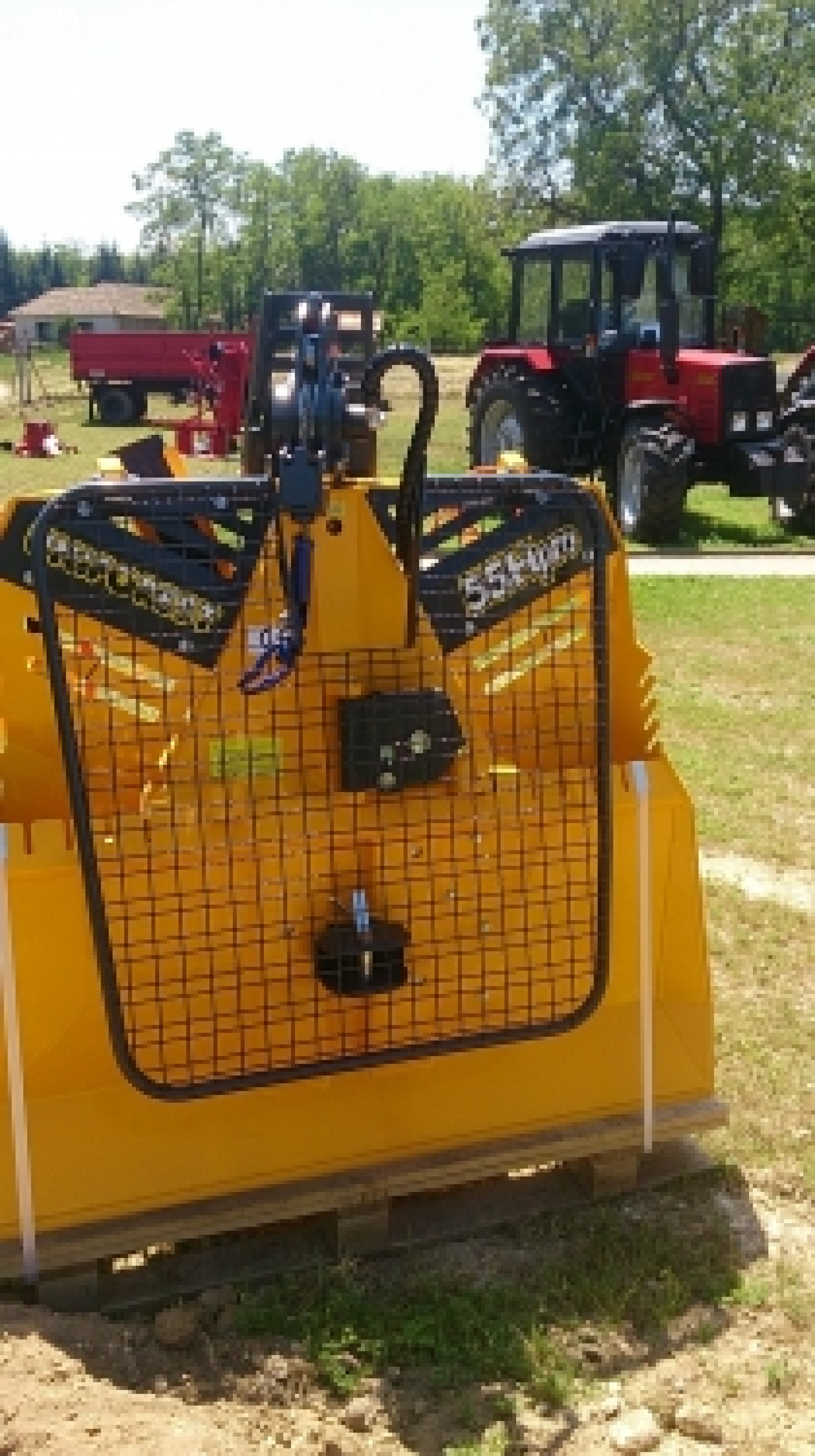 UNIFOREST erdészeti csörlő elektro hidraulikus vezérléssel