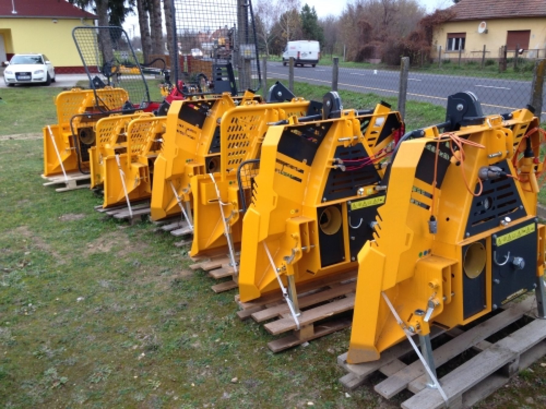 UNIFOREST erdészeti csörlő elektro hidraulikus vezérléssel