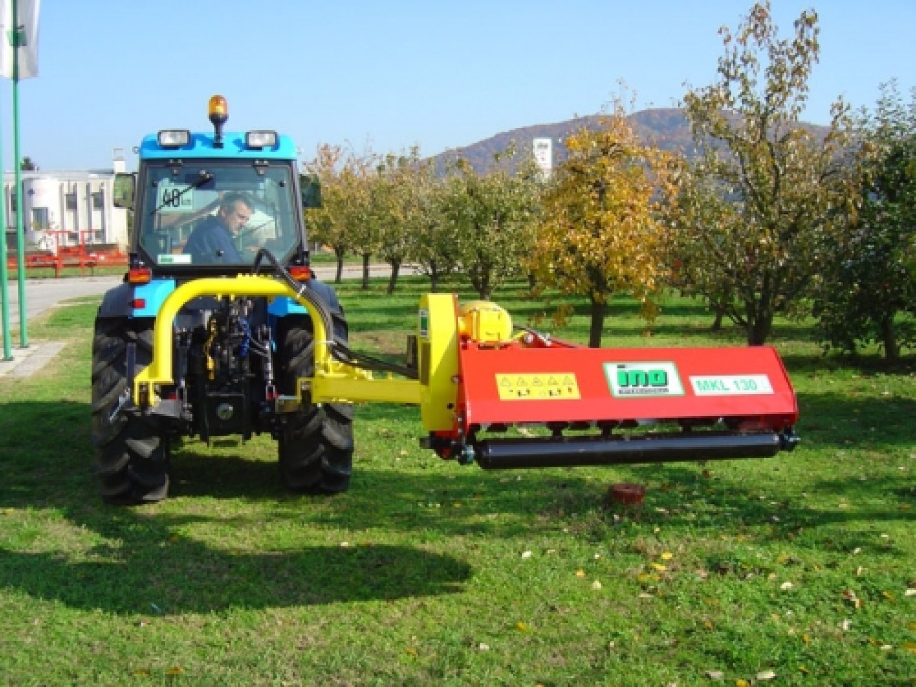 INO MKL 115-130-150 hidr. kitérésű szárzúzó kistraktorra