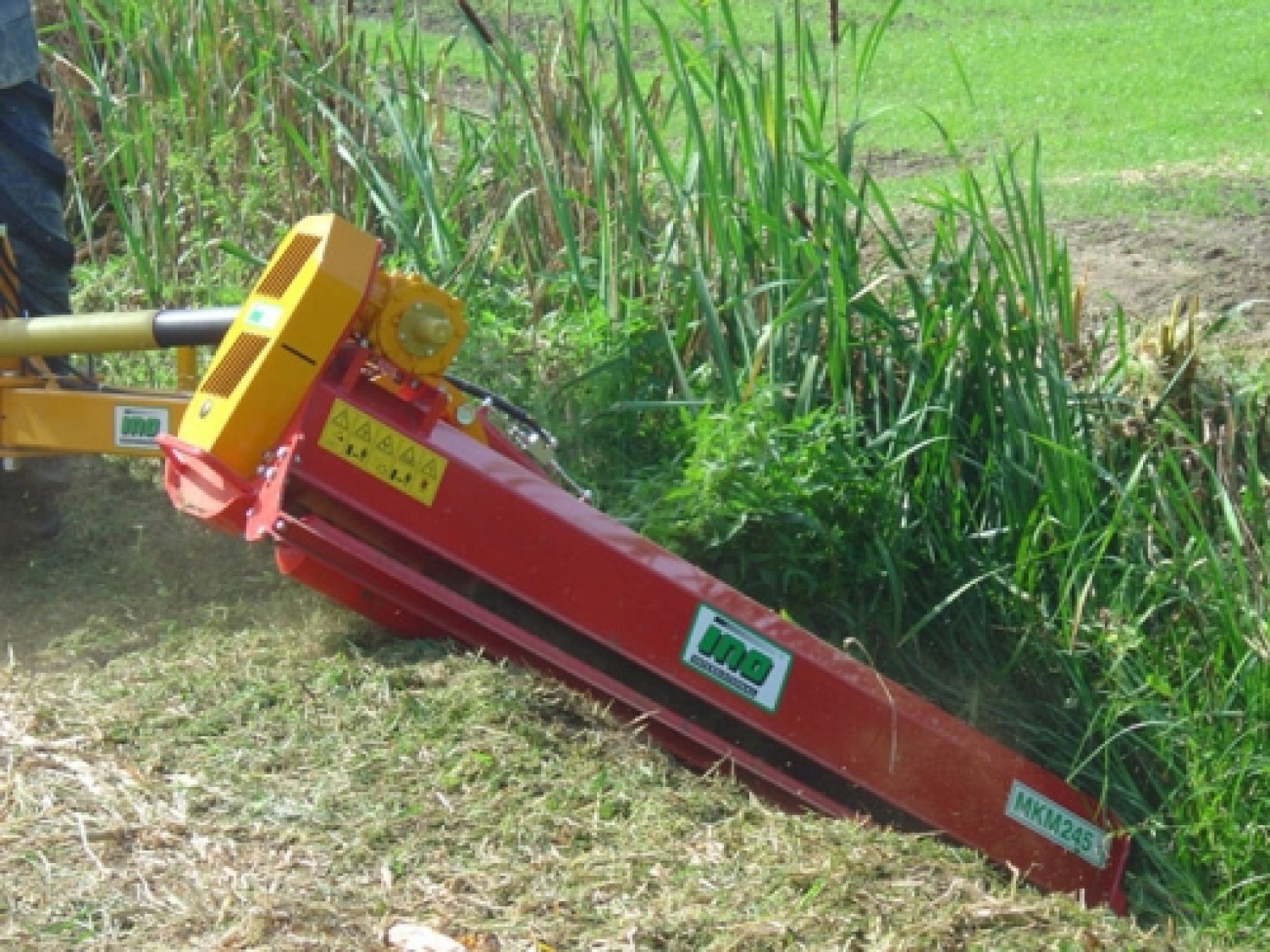 INO MKM 130-245 hidr. kitérésű szárzúzó 50-120 LE traktorra