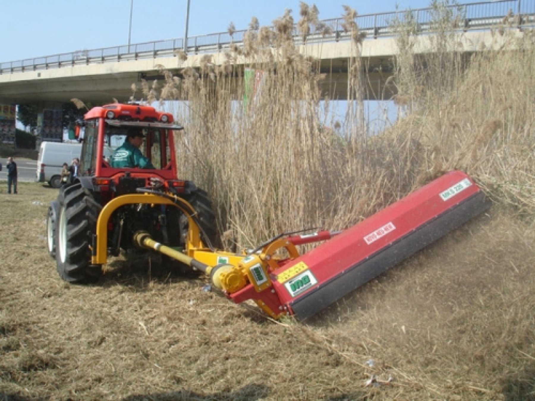 INO MKS Plus 160-190-225 hidr. kitérésű szárzúzó 60-110 LE traktorra