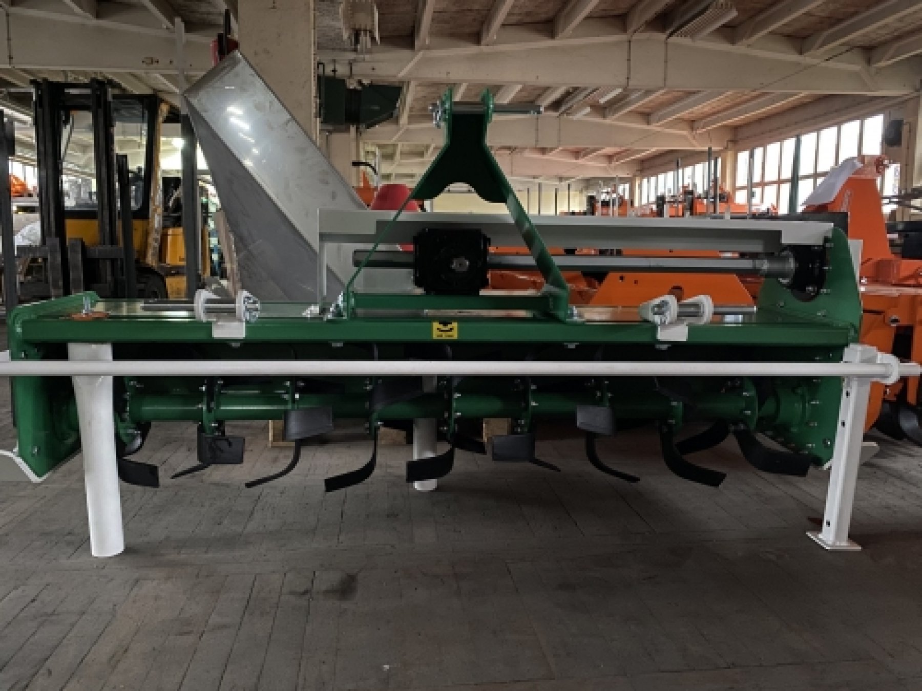 TFL talajmaró kistraktorra