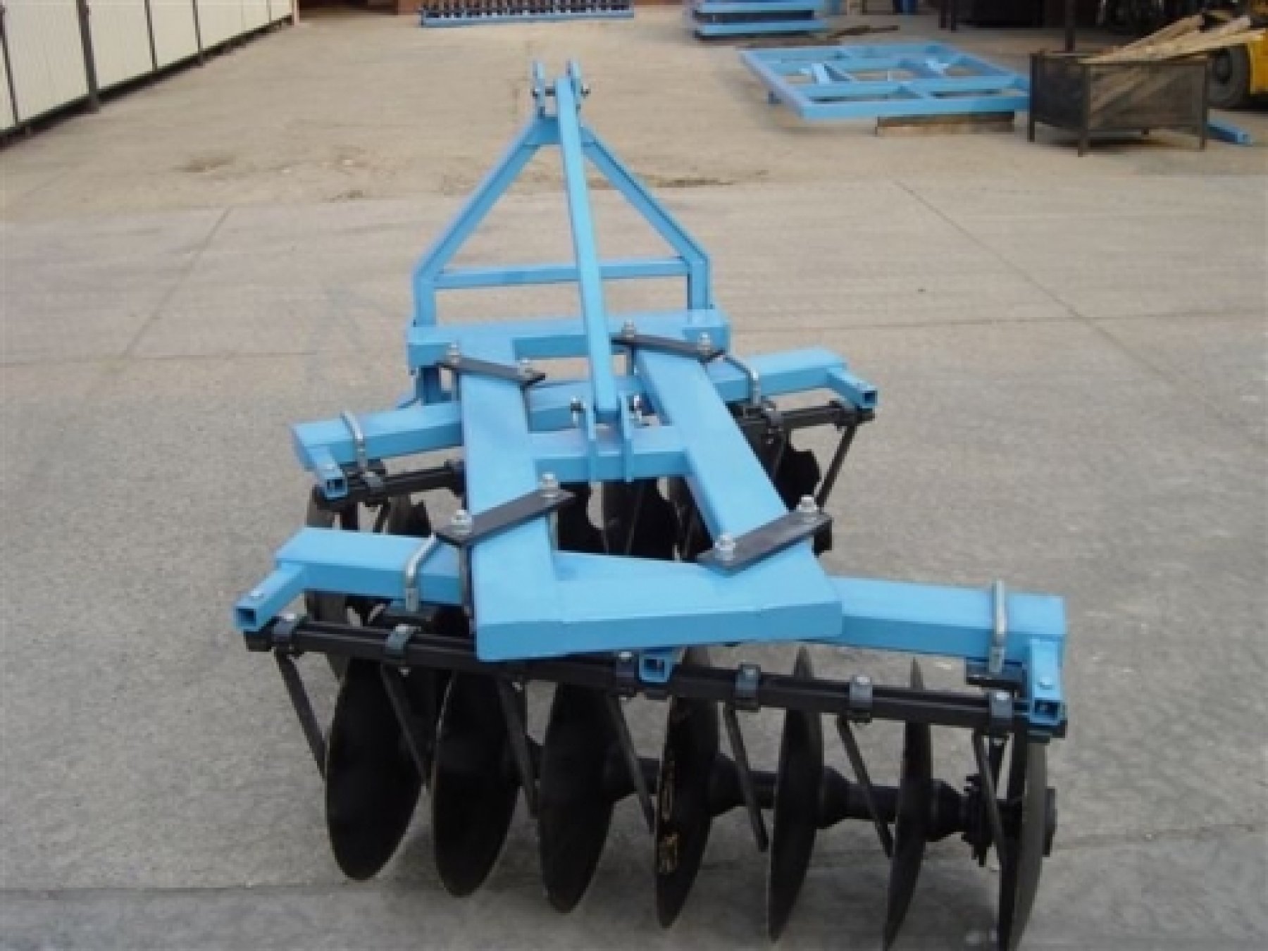 LE-KO függesztett V tárcsák