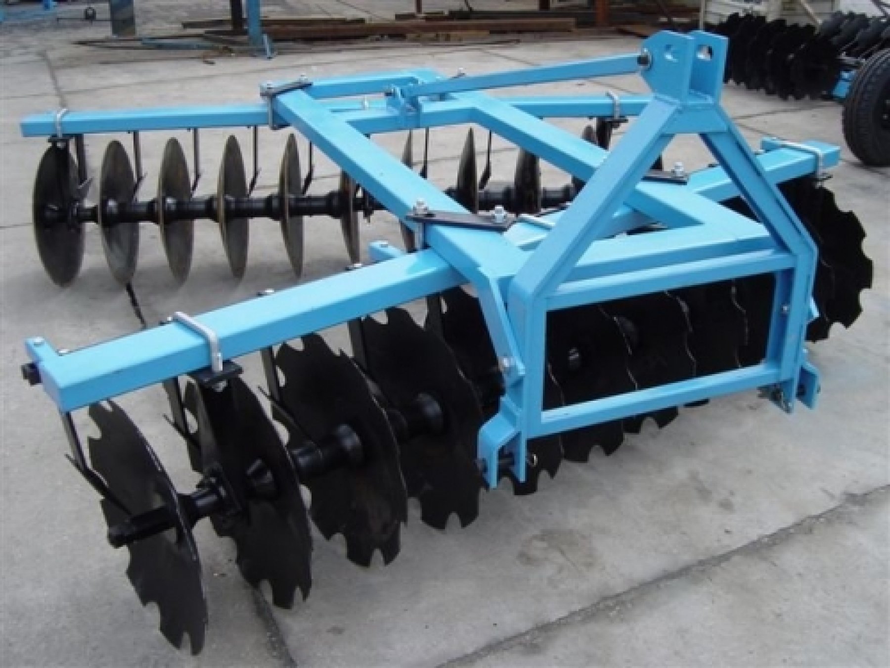 LE-KO függesztett V tárcsák