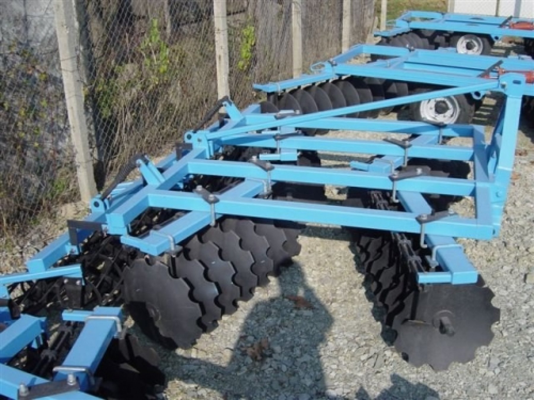 LE-KO függesztett X tárcsák