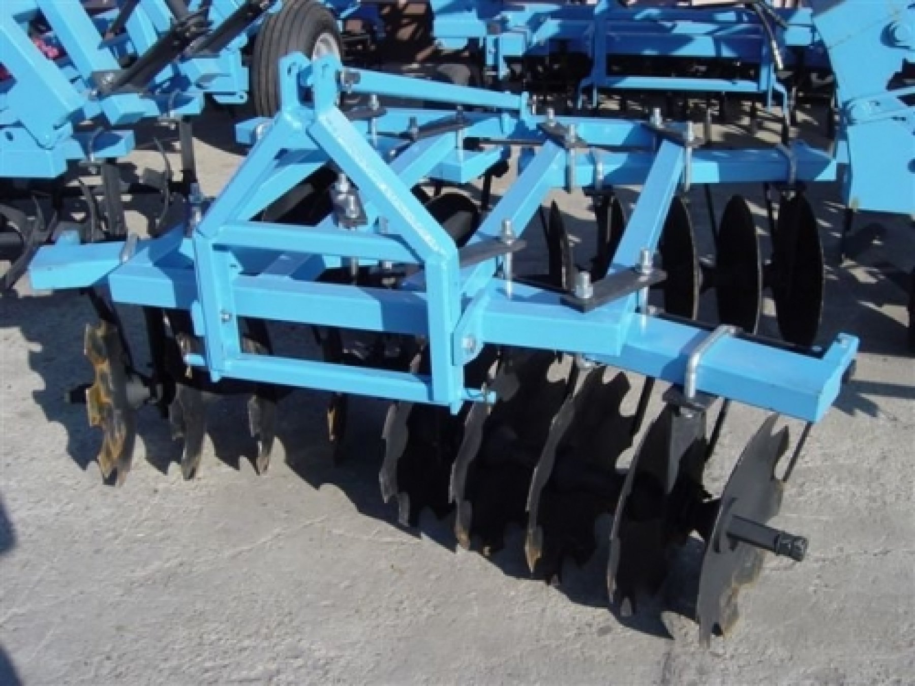 LE-KO függesztett X tárcsák