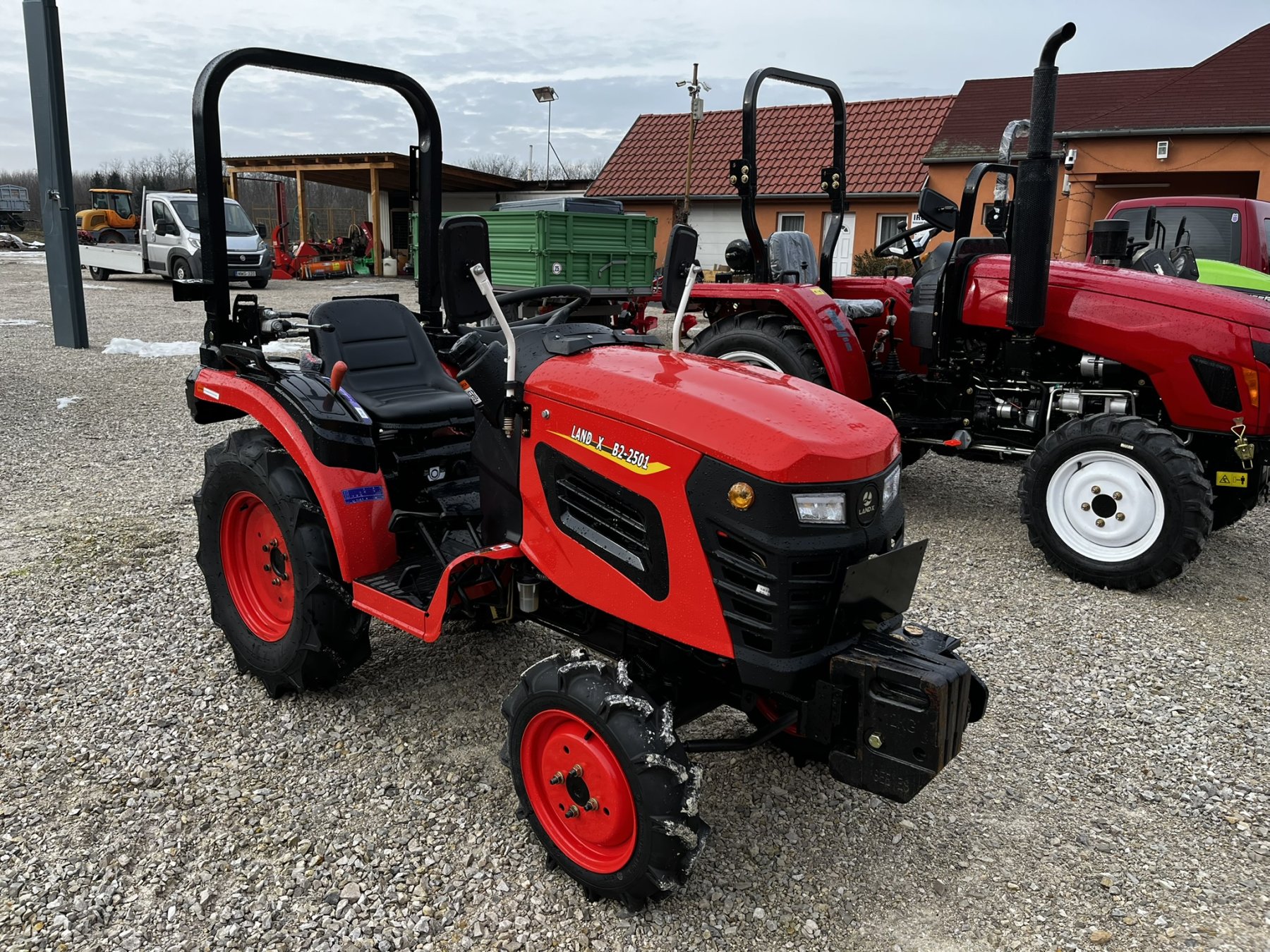 Land X B2 traktor
