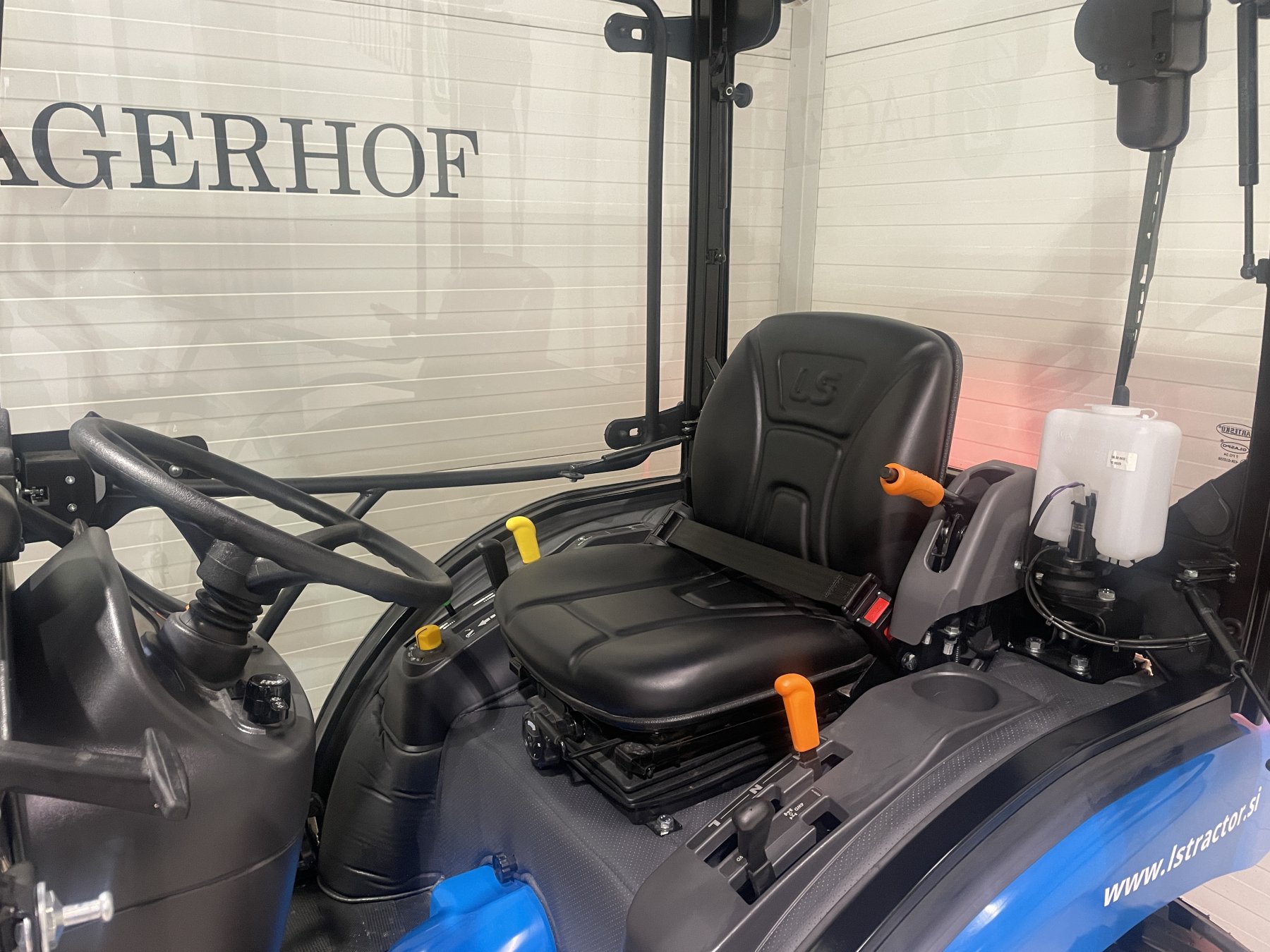 LS XJ Sorozat - Modell XJ25