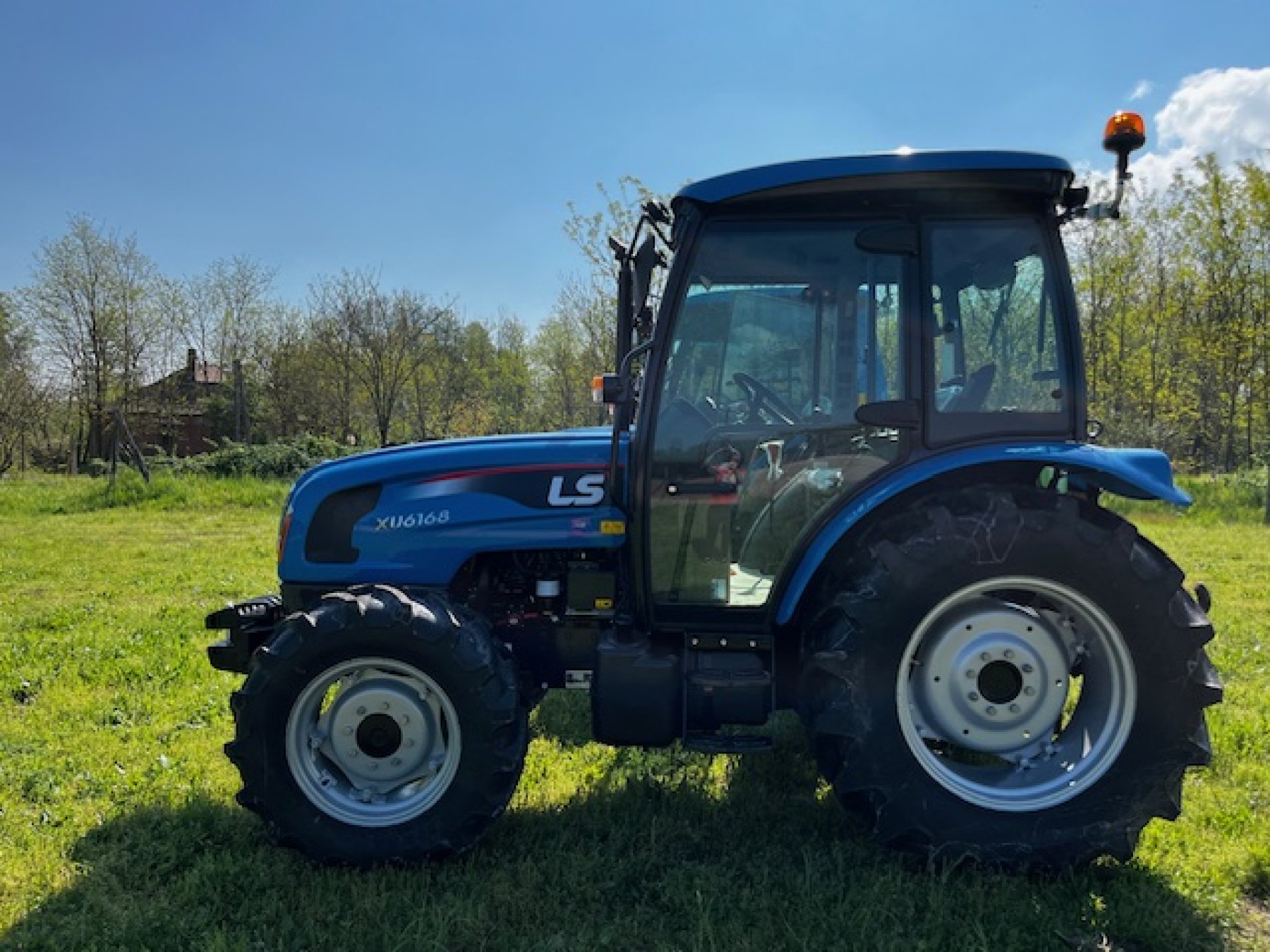 LS XU Sorozat - Modell XU6158, Modell XU6168