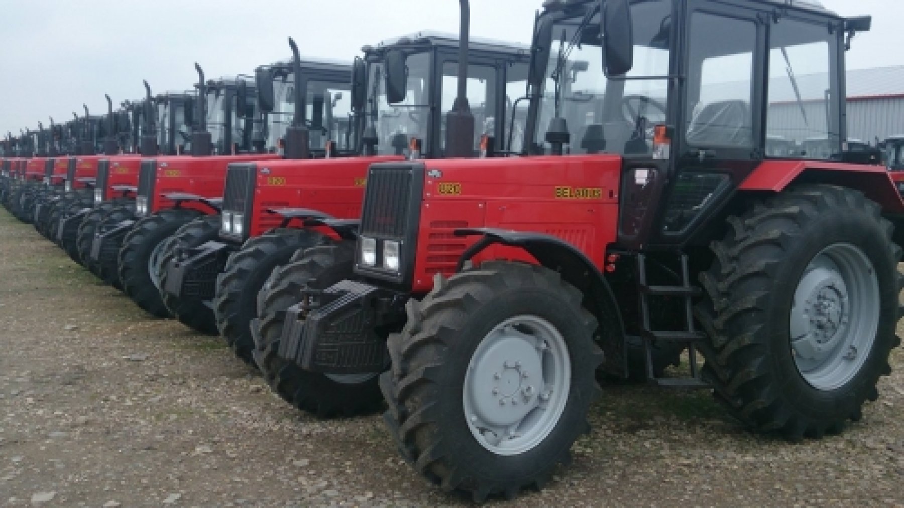 MTZ 820.4 Belarus traktor